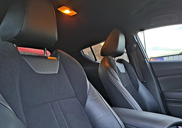 Toyota C-HR cena 99800 przebieg: 39200, rok produkcji 2019 z Zawiercie małe 466